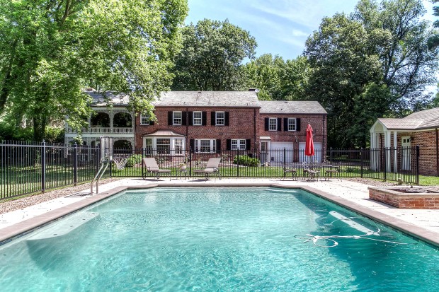 Log Cabin Drive, 24_pool.jpg